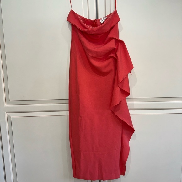 NEW SELFIE LESLIE SASHA CASCADE RUFFLE MIDI DRESS (1) - Picture 6 of 6